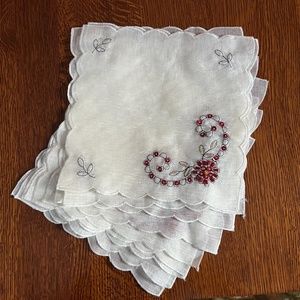 Imagine a beautiful table! Turkish hand embroidered place holders